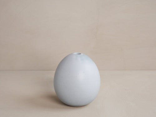 CHRISTIANE PERROCHON SMALL EGG VASE / MYOSOTIS BLUE H5.5"