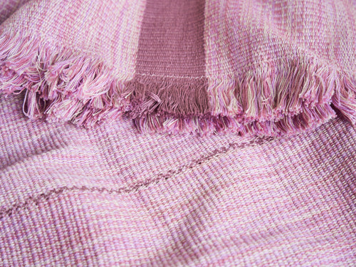 AL RATITO TEXTÍL PANTELHÓ THROW / PITAYA 58” x 78”