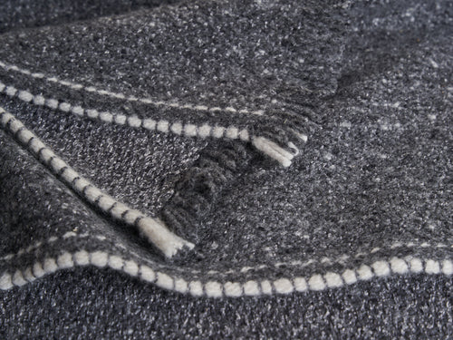 TEIXIDORS URANO BLANKET / DARK GREY 94" x 110"