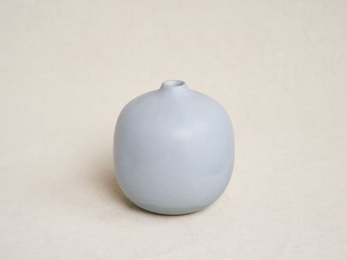 CHRISTIANE PERROCHON MEDIUM FLOWER VASE / SKY BLUE H4.7"