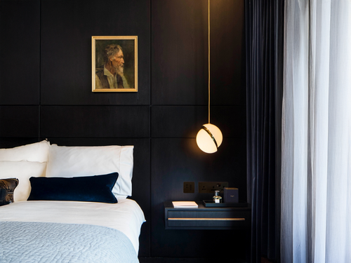 LEE BROOM CRESCENT LIGHT PENDANT / MINI Ø7.9" x H8.6"