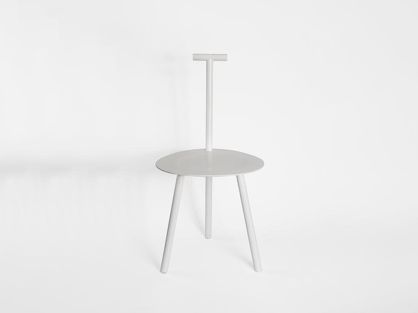 PLEASE WAIT TO BE SEATED x FAYE TOOGOOD SPADE CHAIR WHITE