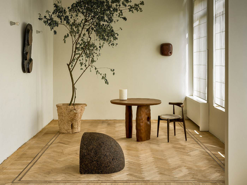 ATELIER BENOÎT VIAENE DINING TABLE / 102 Ø43.3” x H29.5”