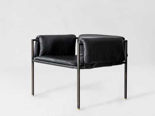 ATRA FLOW CHAIR H23.7" x W29.7" x D29.7"