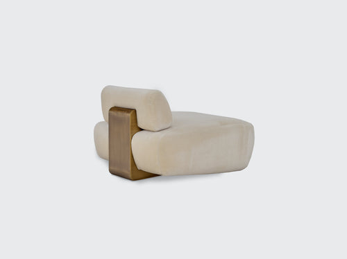ATRA MARGOT LOUNGE CHAIR L32.2” x W37.0” H23.6” x SH 3.7”