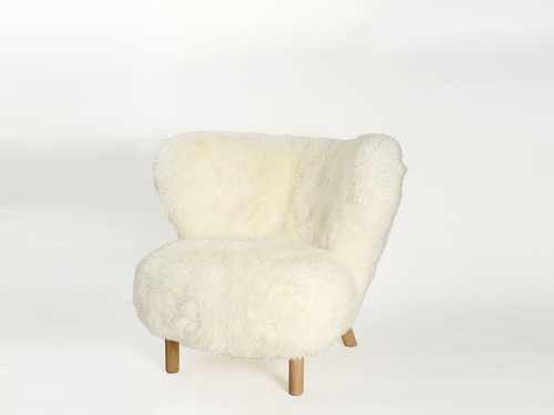 &TRADITION VIGGO BOESEN LITTLE PETRA CHAIR / 50MM SHEEPSKIN H29.2" x D32.7" x L31.1" x SH15.8"