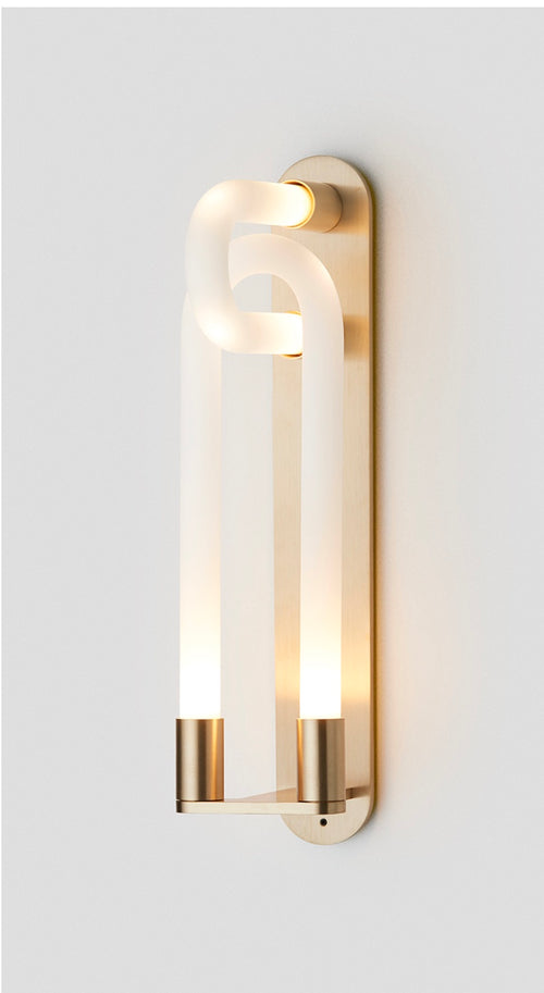 ARTICOLO LOOPI SINGLE WALL SCONCE H13.46" x W3.37"