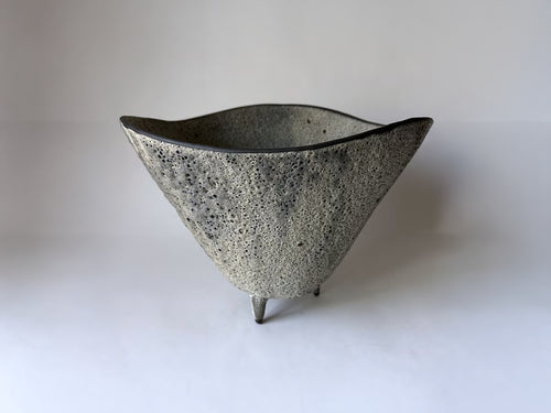 HEATHER ROSENMAN LETO STINGRAY BOWL / LUNA LAVA 25162 H11" x Ø15"