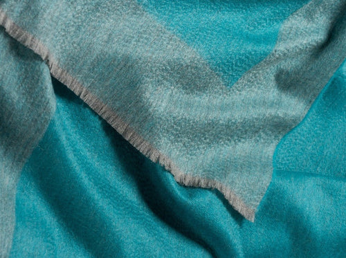 BEGG X CO ARRAN BORDER THROW / TEAL 60" x 79"