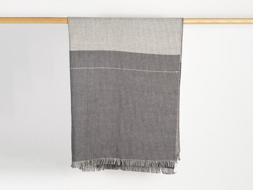 TEIXIDORS SEMPRE LINEN THROW / DARK GREY  71” x 55"