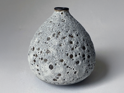 HEATHER ROSENMAN LAVA VASE / MERCURY 8932 W4" x H4.5"