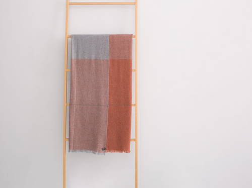 TEIXIDORS NOMAD THROW / COPPER + LEAD GREY W55” x L71"