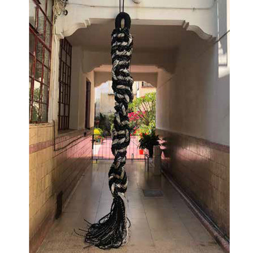 EMMA BOOMKAMP MACRAME ROPE NATURAL DYE / BLACK + WHITE L164" x W10" **