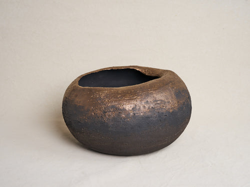 ASH DESIGN LAVA VESSEL NO.2 L17.5" x H8"