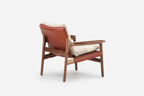 DE LA ESPADA LUCA NICHETTO SELA LOUNGE CHAIR MANTA LIDO / WIDE ARMS W33" x D28" x H30” x SH14.6”