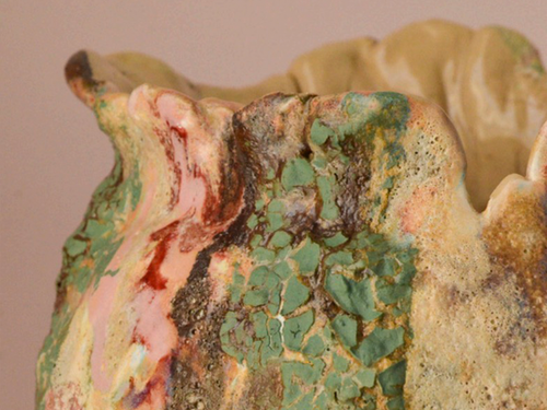 SASHA COURT NATURALLY INCLINED VESSEL H9" x Ø6"