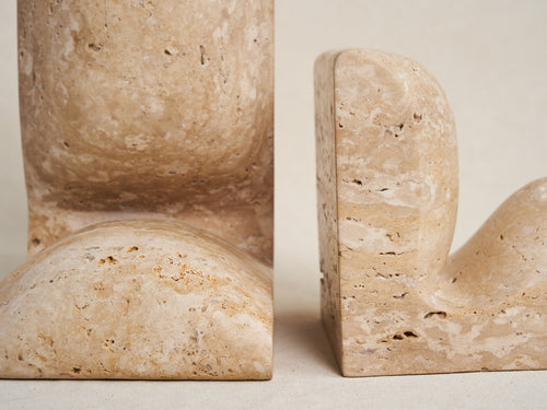 COLLECTION PARTICULIÈRE CHRISTOPHE DELCOURT SLO BOOKENDS / TRAVERTINE BEIGE H10" x W5.5" x D4.75"