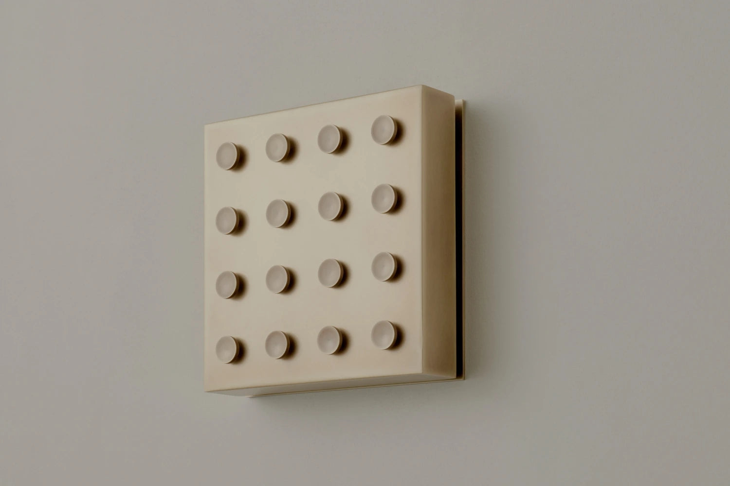 LUCKY STUD SCONCE
