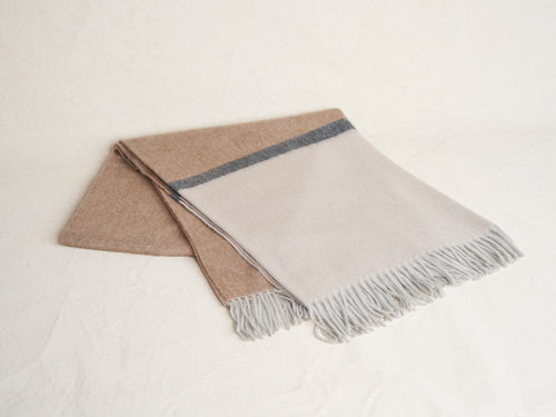 BEGG X CO ARRAN BORDERLAND THROW / NATURAL GREY 59" x 72"