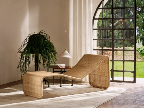 GUBI P3S CHAISE LOUNGE CHAIR L66" x W24.8" x H15.6" x SH11.6"