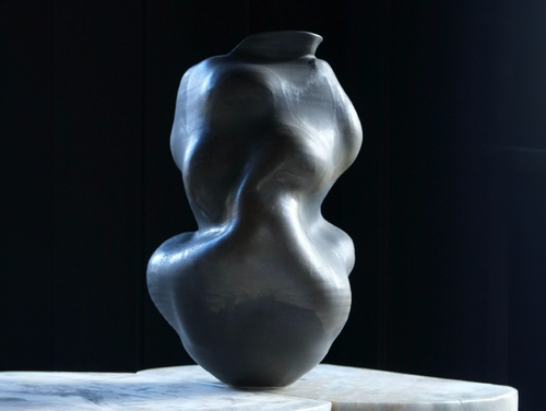 ERIN BANTA WILFORD RUPTURE VASE / 10046 H10.5" x W5"
