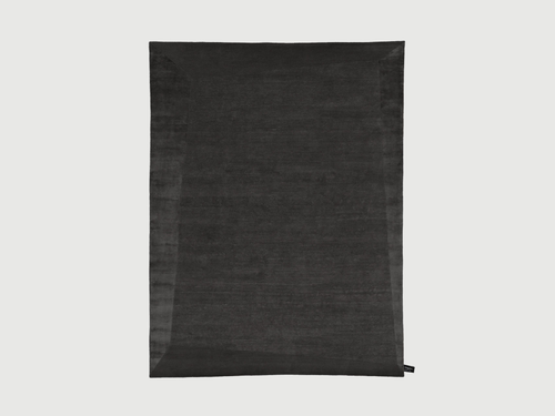 CC-TAPIS DIPPED FRAME RUG / BLACK 7'5" x 9'8"