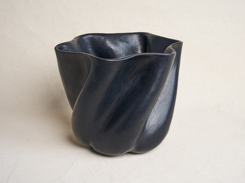 KATAYONE ADELI MATTE-SATIN BLACK BOTANICAL VESSEL NO.04 Ø14" x H12"