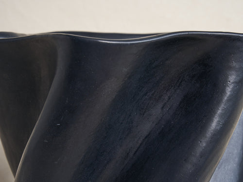 KATAYONE ADELI MATTE-SATIN BLACK BOTANICAL VESSEL NO.04 Ø14" x H12"