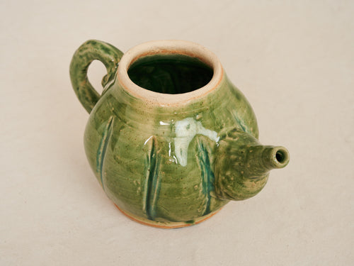 PAT SCHOENFELD TEAPOT WITH FROG Ø6" x H8"