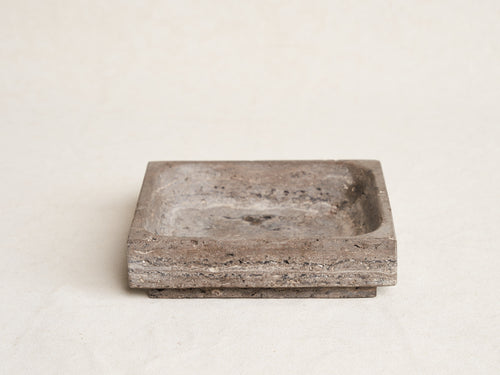 MICHAEL VERHEYDEN SMALL SQUARE TRAY / TRAVERTINE BROWN 6” SQ