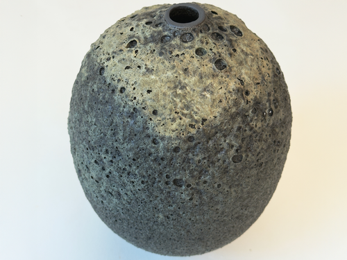 HEATHER ROSENMAN LAVA VASE / GREIGE 25658 W5" x D5" x H6.5"