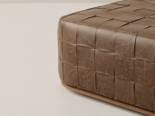 GALERIE NAINOA ARDEN POUF 02 W53.25" x D27.25" x H15.75"