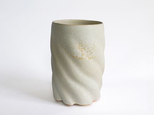 CLAM LAB PALE CRYSTAL TWIST VESSEL Ø6” x H9”