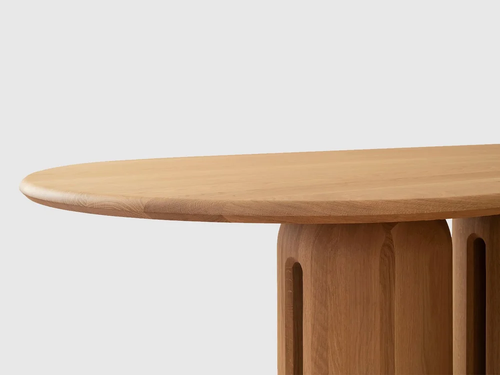 LUTECA OCO OVAL DINING TABLE / 3 PEDESTAL