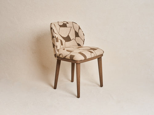 COLLECTION PARTICULIÈRE LUM CHAIR W20.5" x D21.3" x H31" x SH19.3"