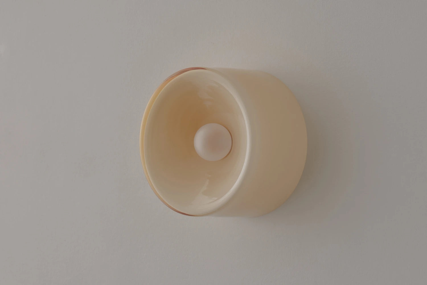 ANTON BLOWN GLASS SCONCE / HONEY - Thumbnail 2