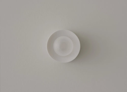 VOLKER HAUG STUDIO ANTON CERAMIC CRISP WHITE SCONCE / MICRO Ø3.2" x D2.6"