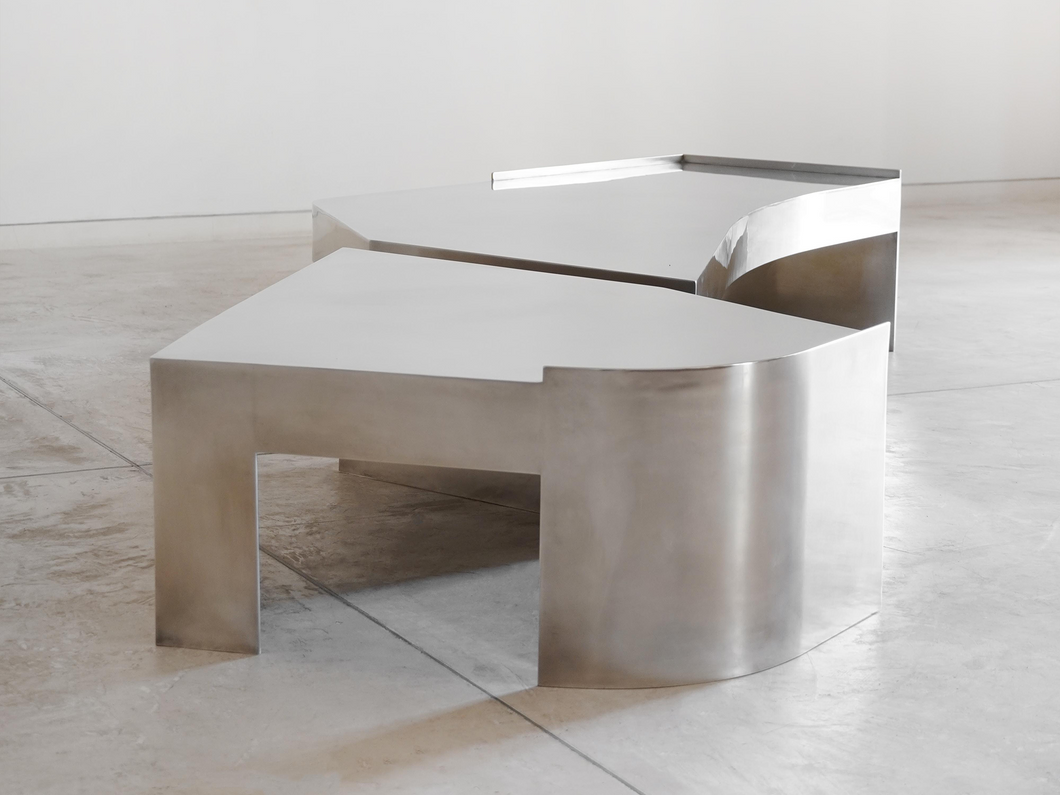 AEQUŌ DYAD LOW TABLE DUO SET