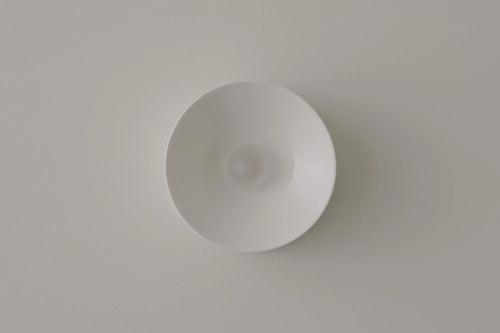 VOLKER HAUG STUDIO ANTON CERAMIC CRISP WHITE SCONCE Ø7" x D3.9"