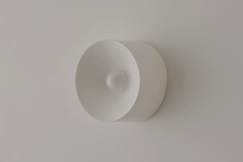 VOLKER HAUG STUDIO ANTON CERAMIC CRISP WHITE SCONCE Ø7" x D3.9"