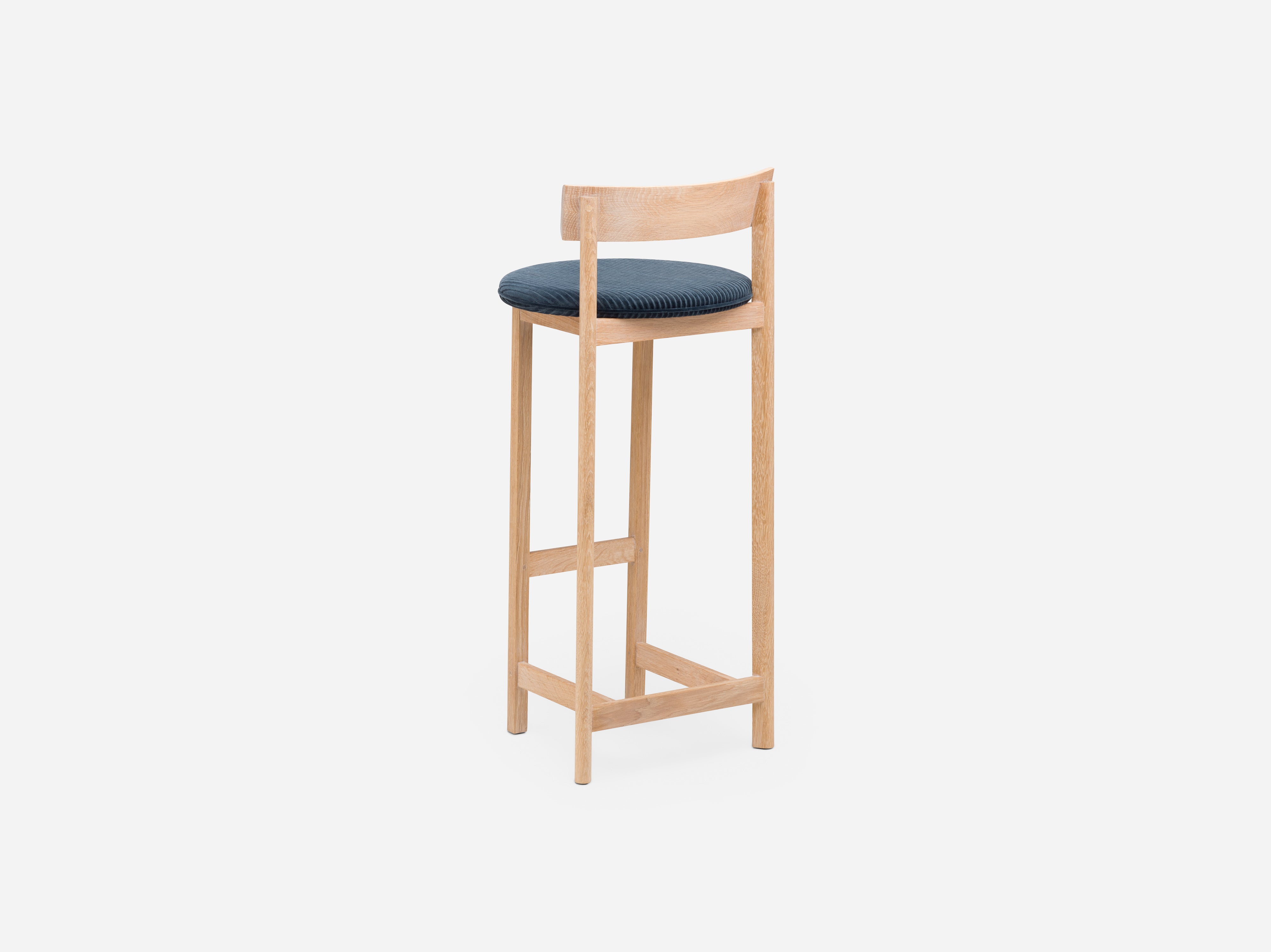 DE LA ESPADA Petit Bar Stool
