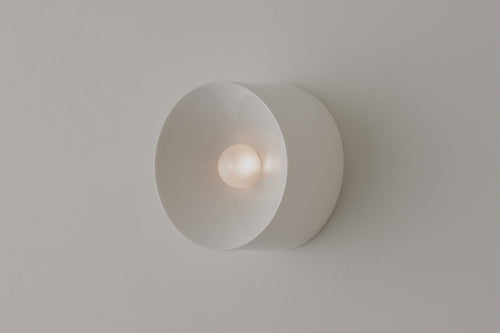 VOLKER HAUG STUDIO ANTON CERAMIC SCONCE Ø7" x D4"