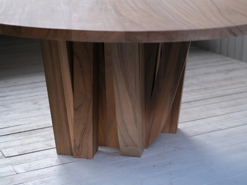 ARNO DECLERCQ ZOUMEY TABLE ROUND / NATURAL Ø63" x H29.5"
