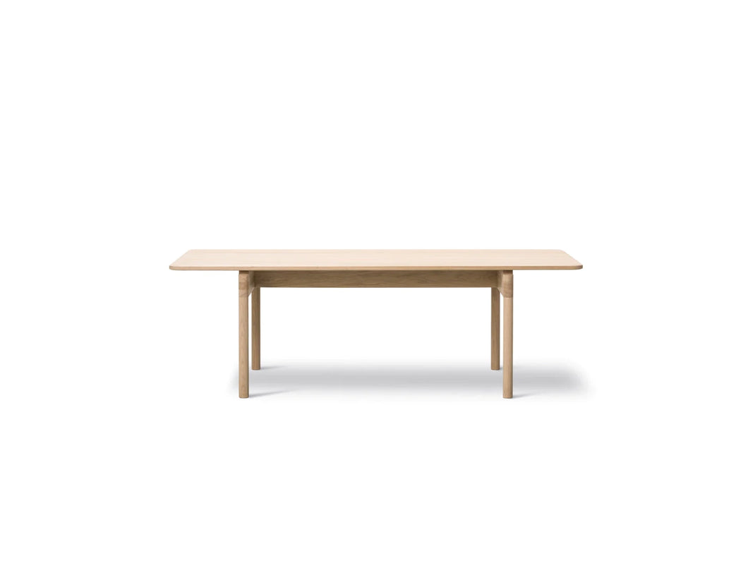 FREDERICIA CECILE MANZ POST DINING TABLE