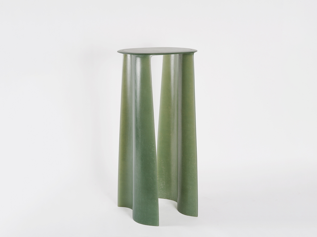 STUDIO COBER NEW WAVE PEDASTAL L15.25” x D11.5” x H32”