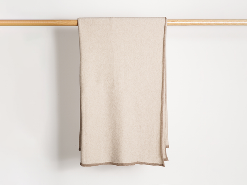 BEGG X CO KNIT COCOON THROW / NATURAL 70" x 90"