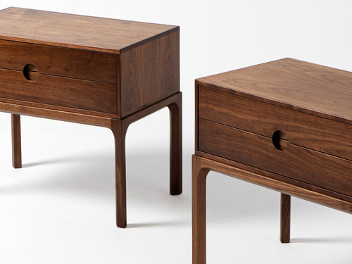 DAGMAR ENTRE BEDSIDE TABLE