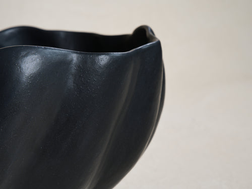 KATAYONE ADELI NENUPHAR SERIES EDITION I BLACK SATIN WATERLILY LARGE VESSEL NO.4 Ø16.5” x H10.5”