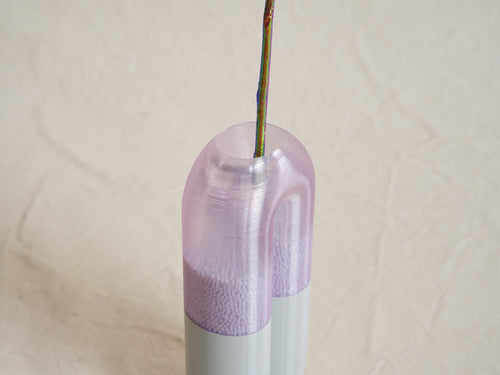 t.e. CAROLE BAIJINGS FLOWER 7 H32"