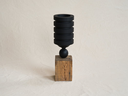 ZLATA KORNILOVA CLOSE TO HEART VESSEL 50 / BLACK H19.5" x Ø6.6"